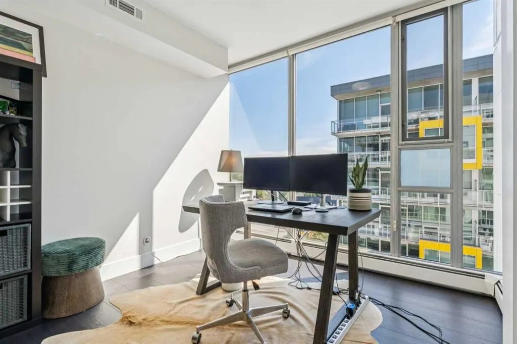1087 2 Avenue NW, #601