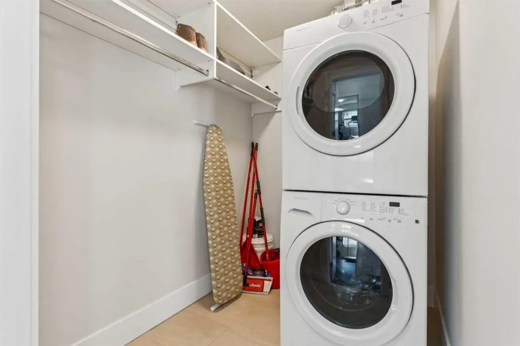1087 2 Avenue NW, #601
