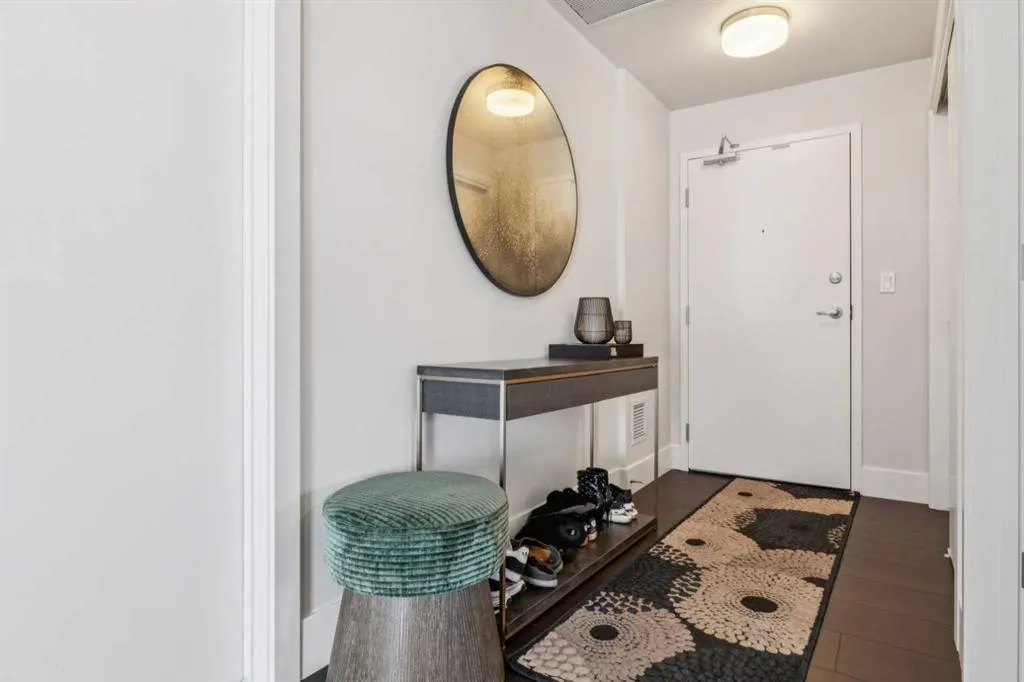 1087 2 Avenue NW, #601