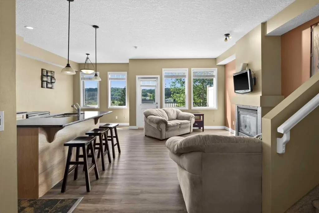413 River Avenue, #203