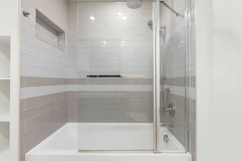 63 Diamond Terrace SE