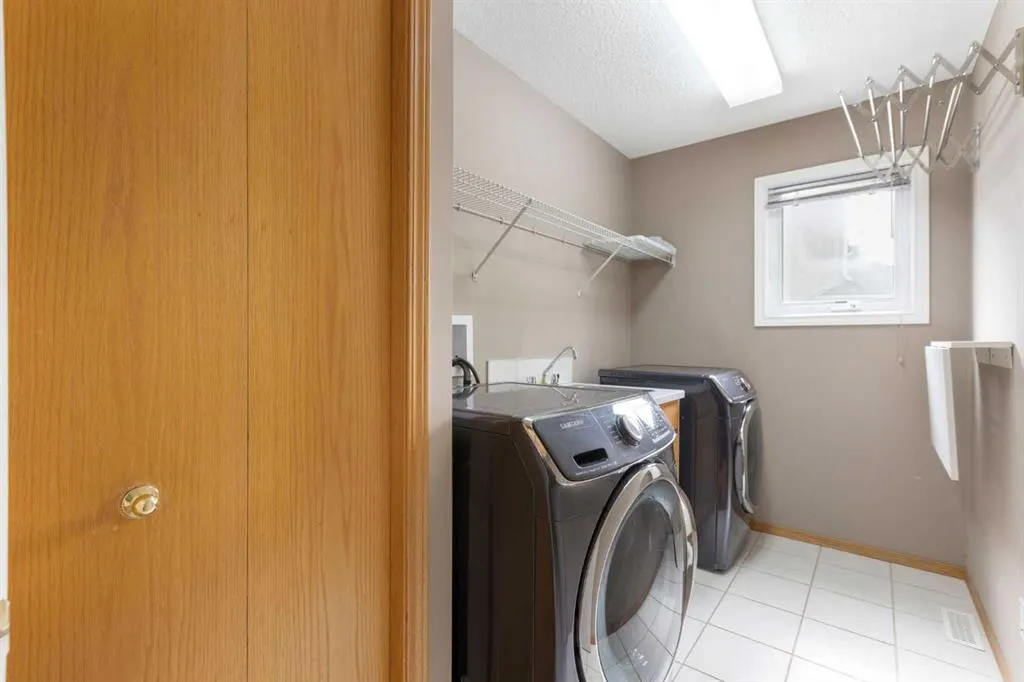 63 Diamond Terrace SE