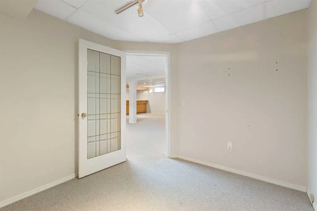63 Diamond Terrace SE