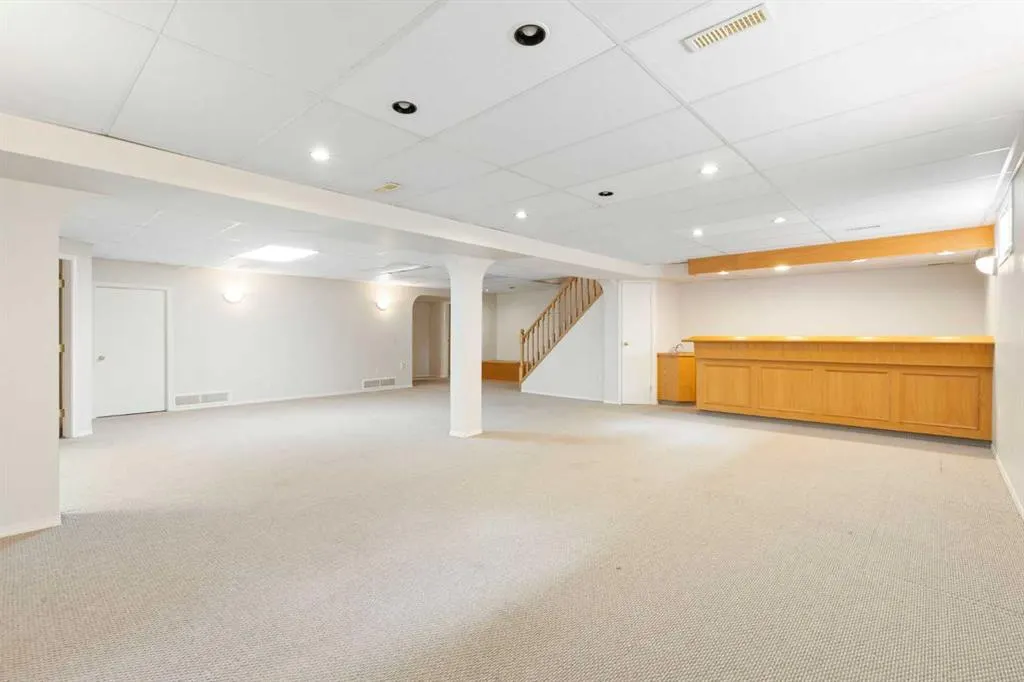 63 Diamond Terrace SE