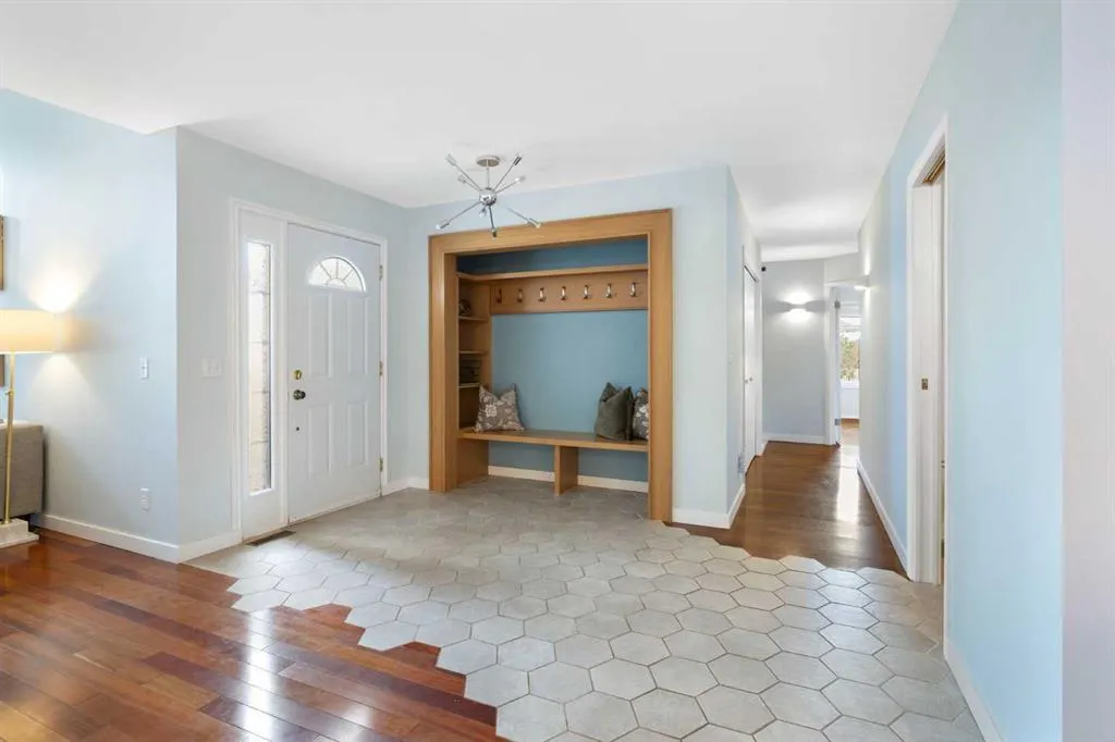 63 Diamond Terrace SE
