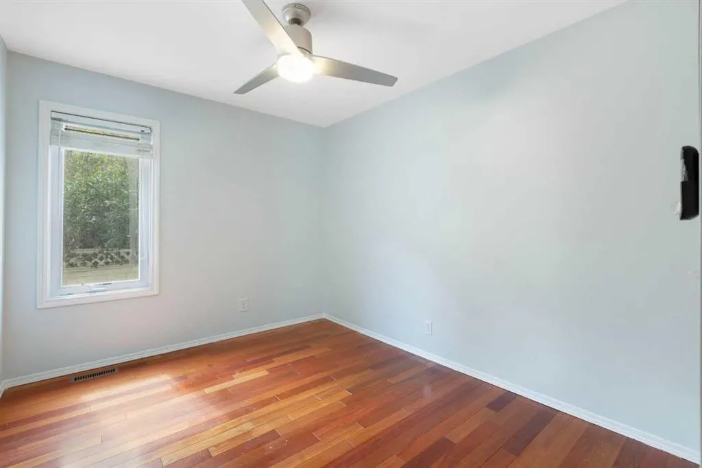 63 Diamond Terrace SE
