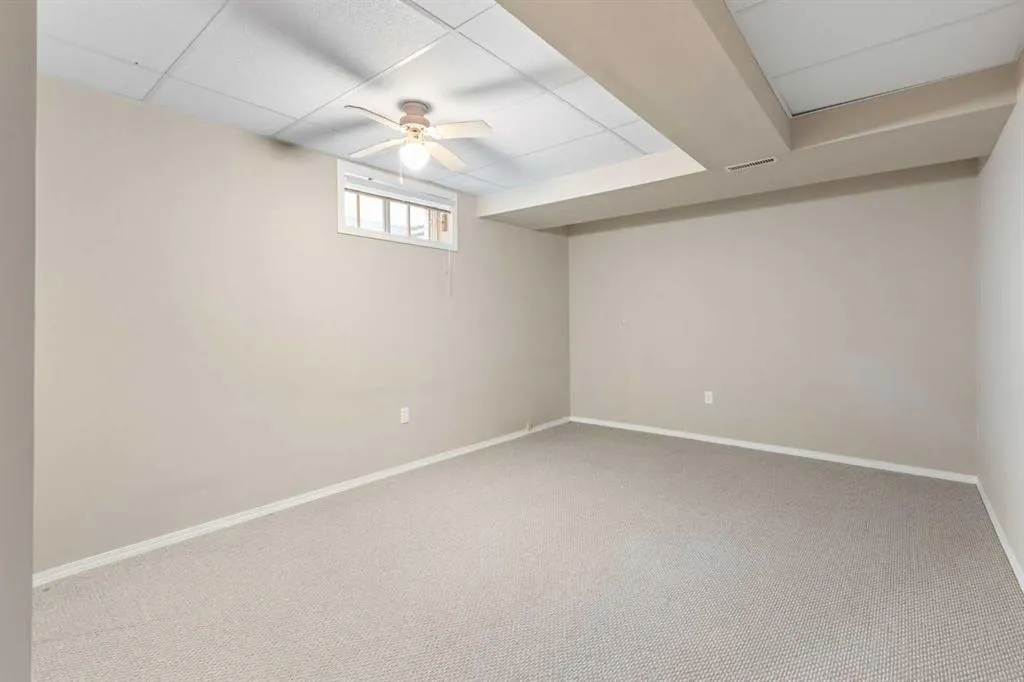63 Diamond Terrace SE
