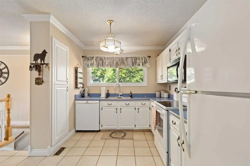 116 Silvanus Crescent