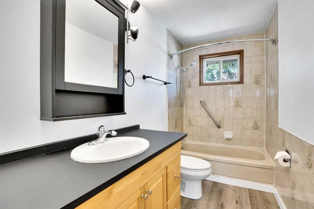 228 Foritana Road SE