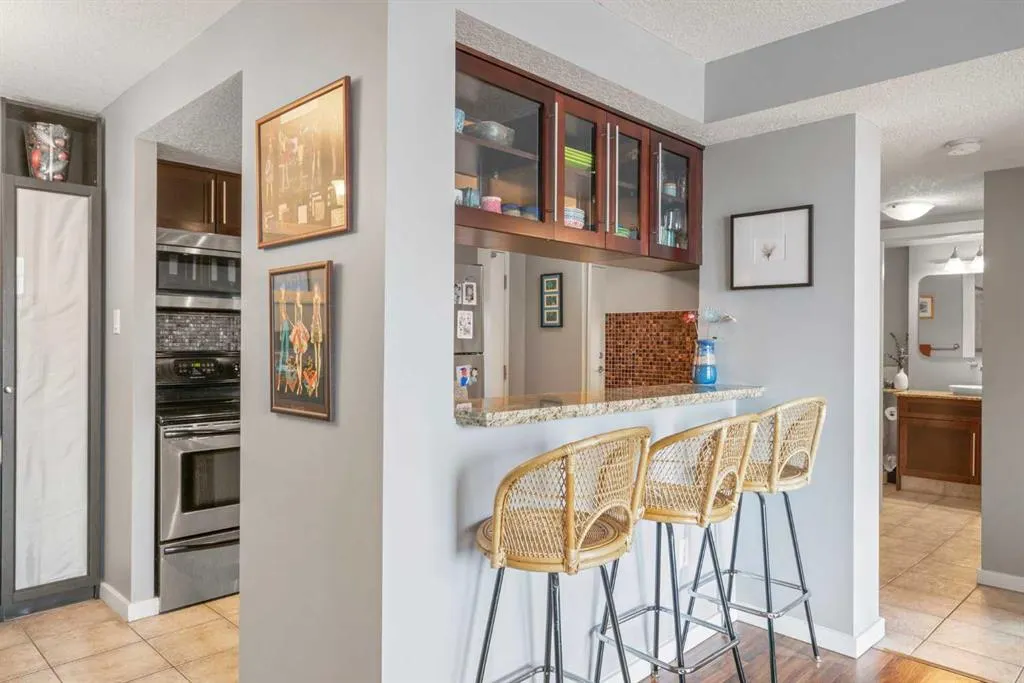 429 14 Street NW, #404