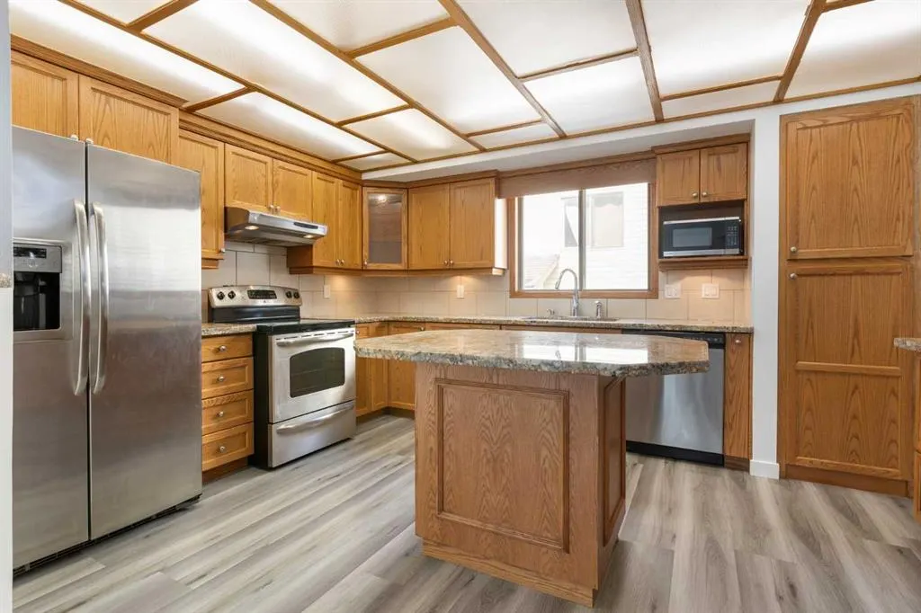 30 Pasadena Gardens NE