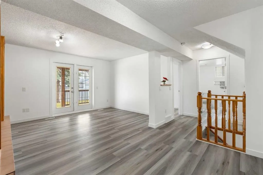 30 Pasadena Gardens NE