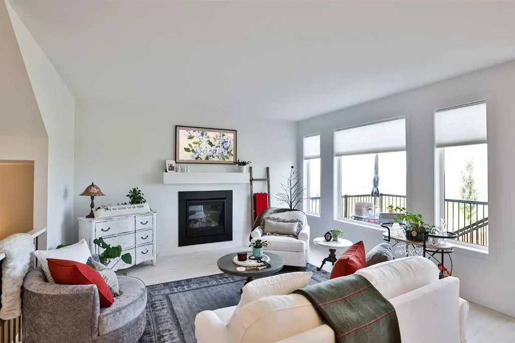 1274 Pacific Circle W