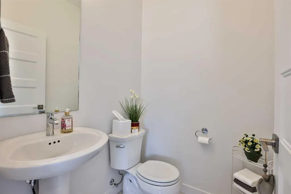 1274 Pacific Circle W