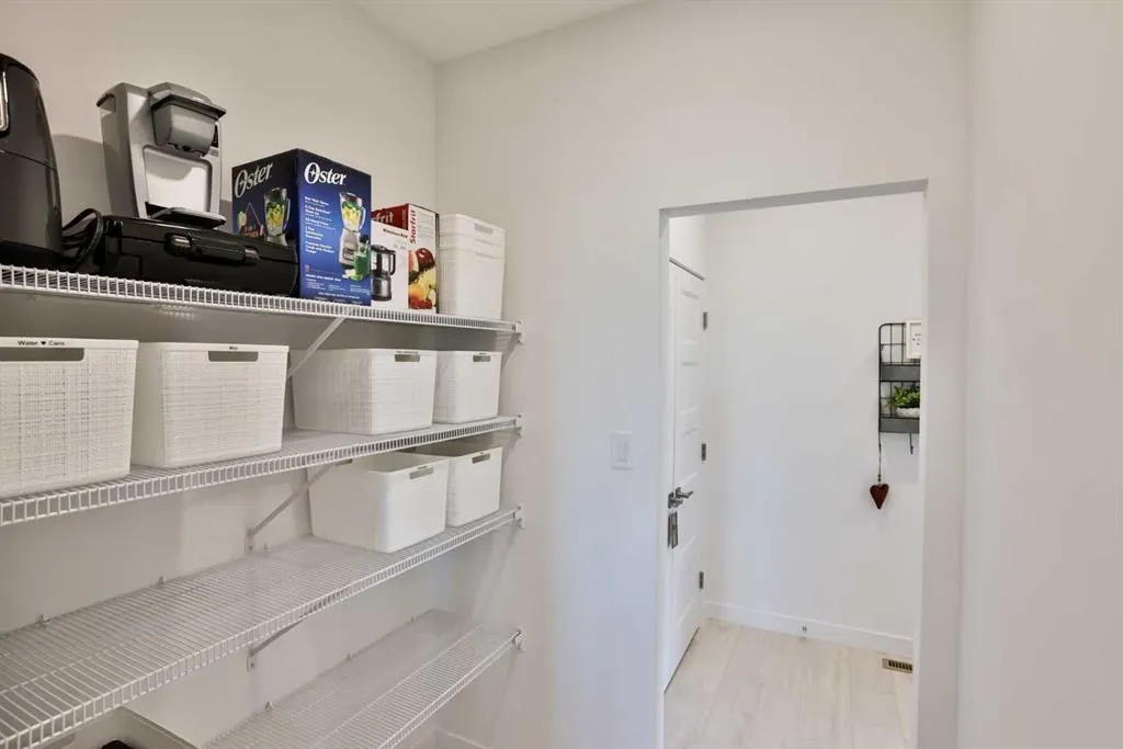 1274 Pacific Circle W
