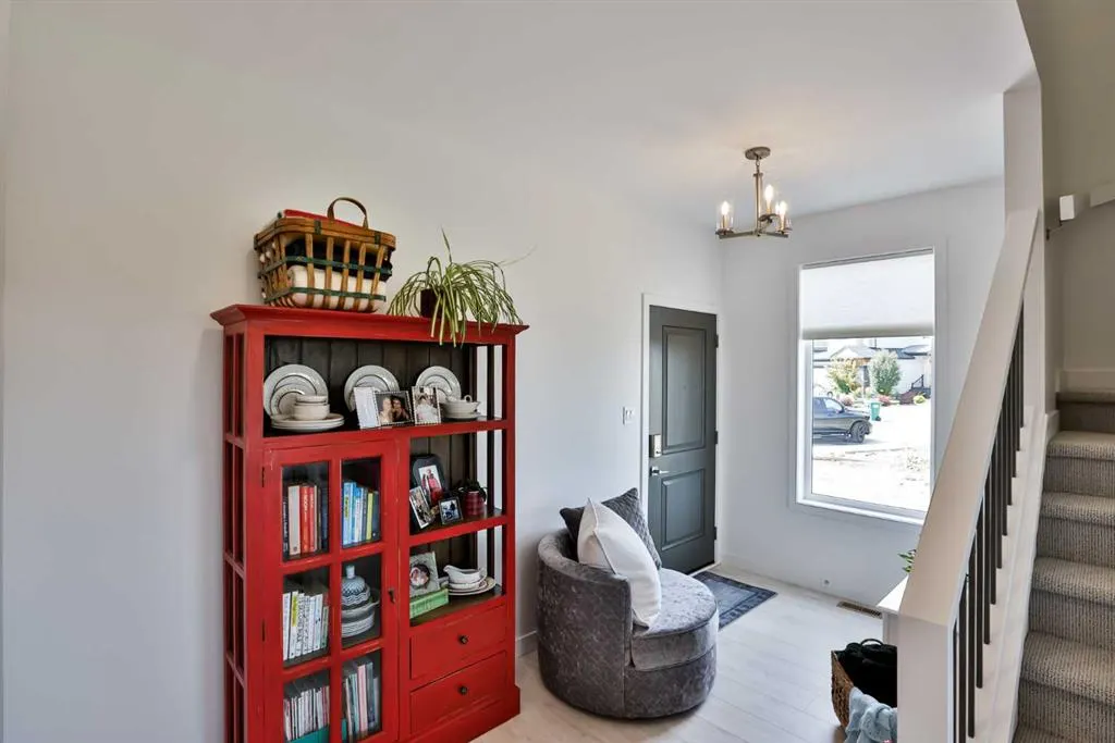 1274 Pacific Circle W