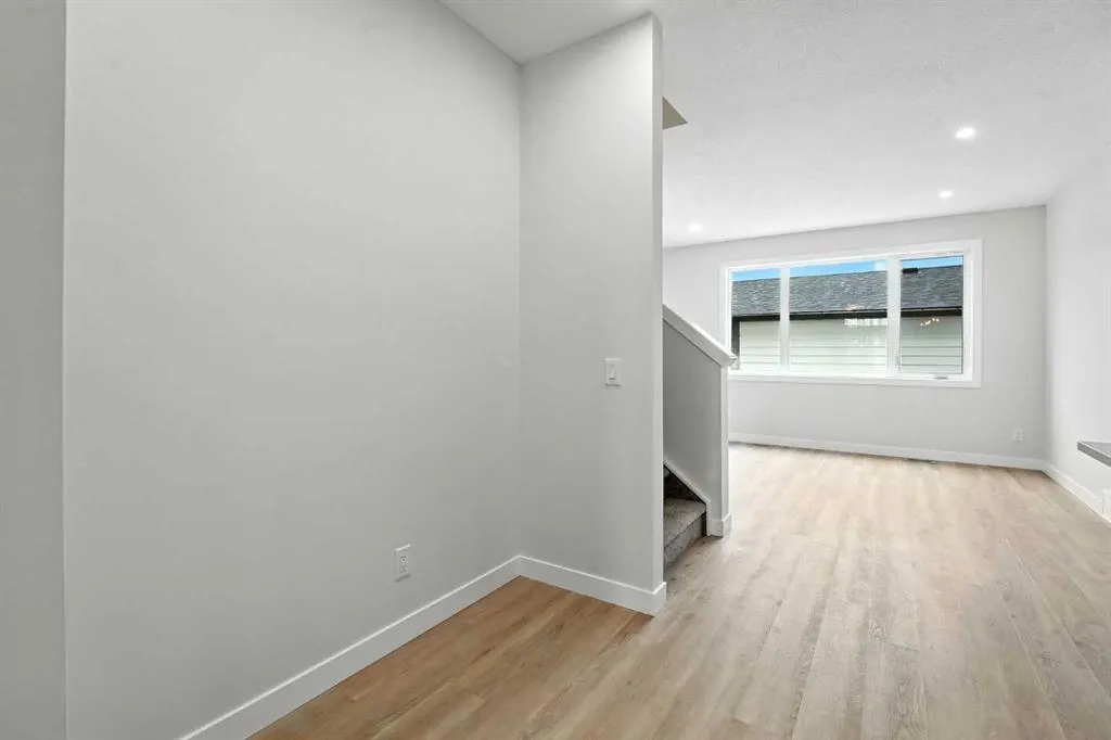 862 Harmony Parade