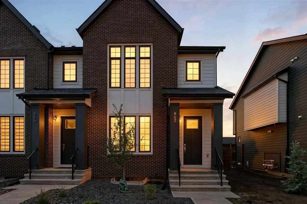 862 Harmony Parade