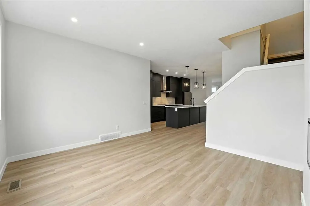 862 Harmony Parade