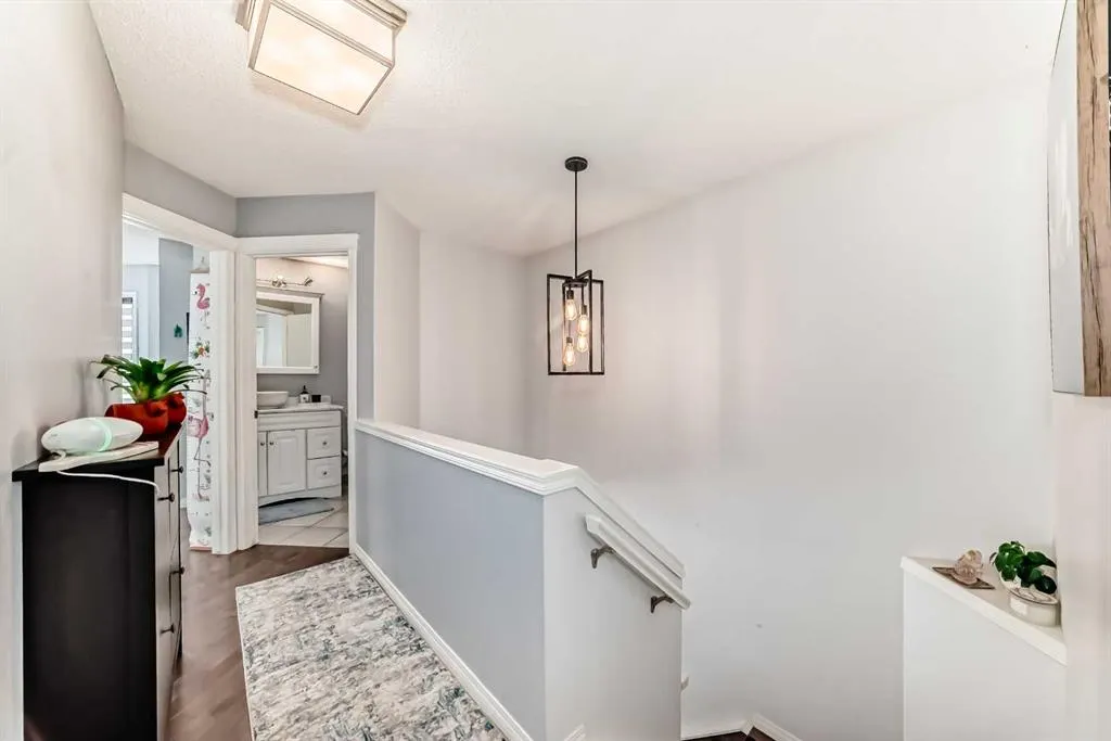 50 Tuscany Valley Rise NW