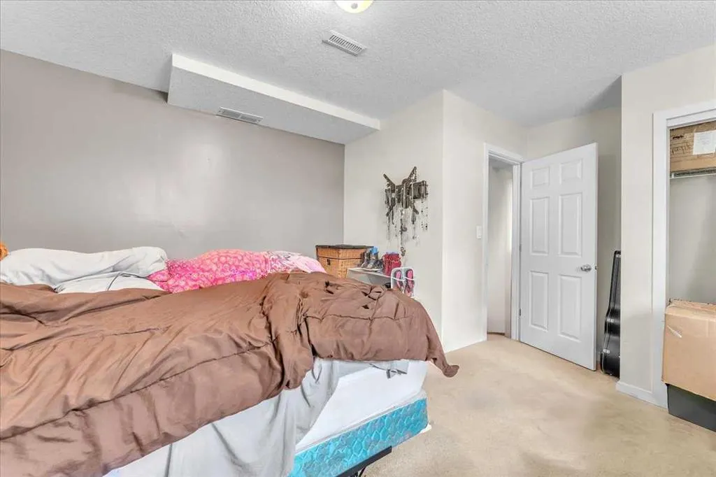 50 8 Avenue SE, #6