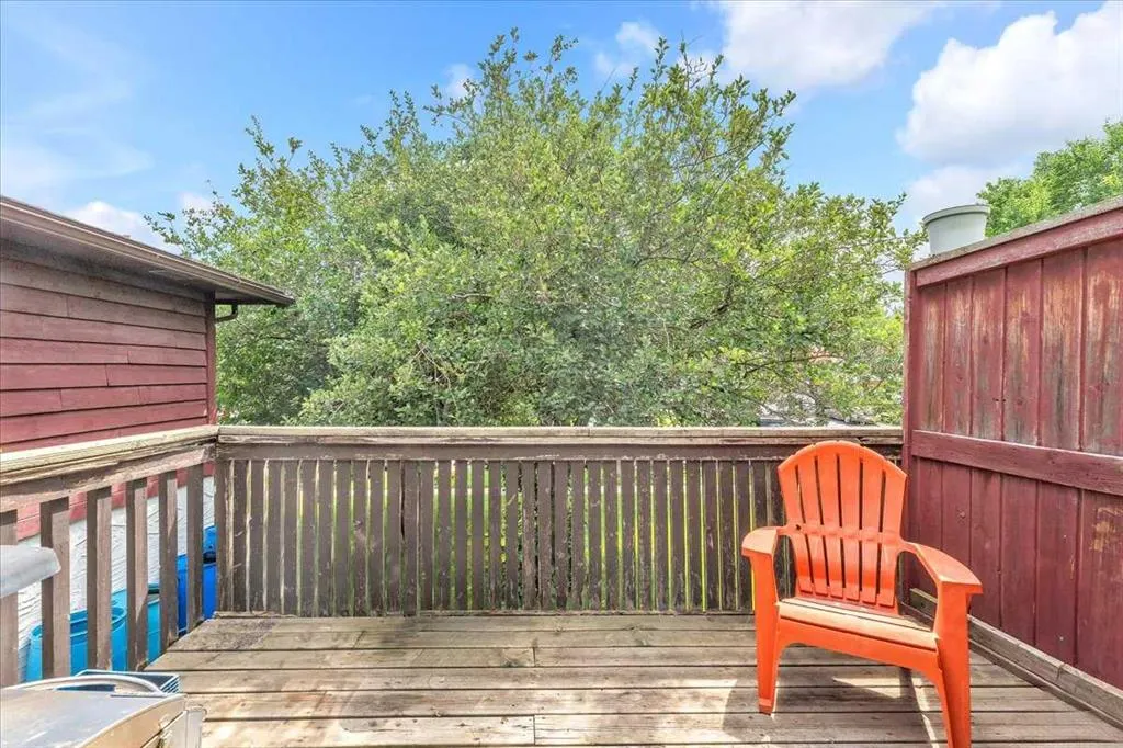 50 8 Avenue SE, #6