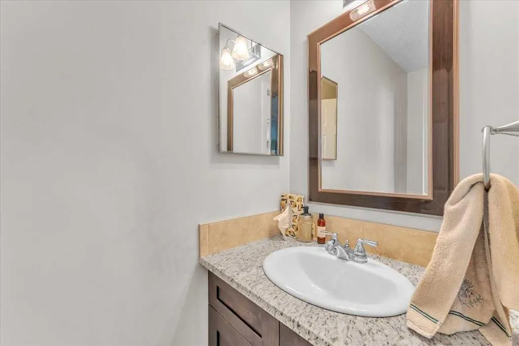 50 8 Avenue SE, #6