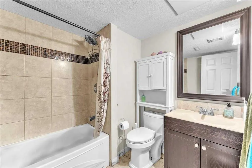 50 8 Avenue SE, #6