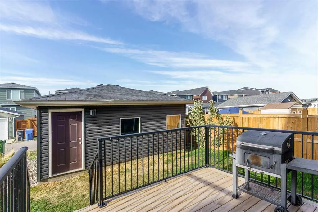 853 West Lakeview Drive