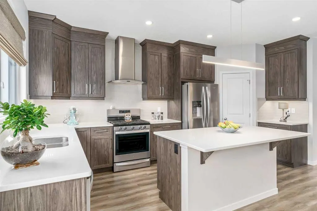 853 West Lakeview Drive