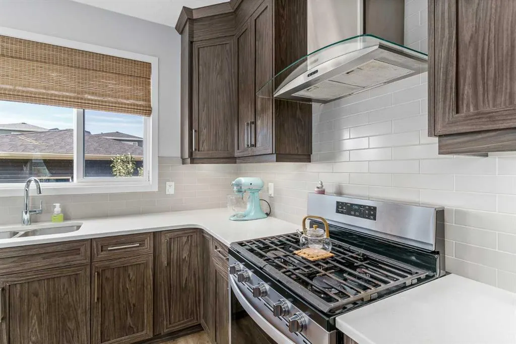 853 West Lakeview Drive