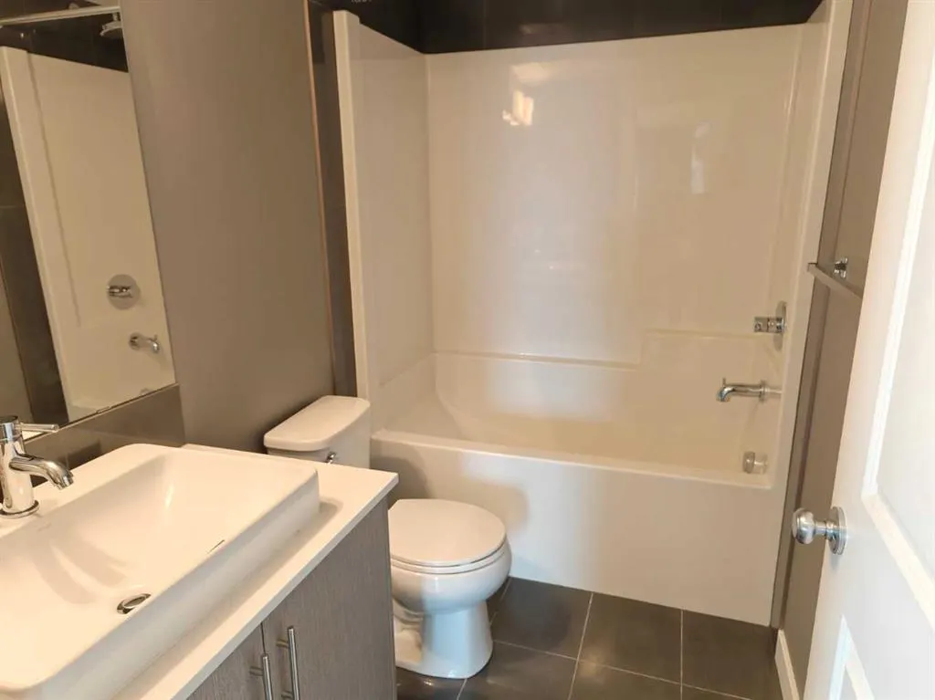302 Skyview Ranch Drive NE, #3402