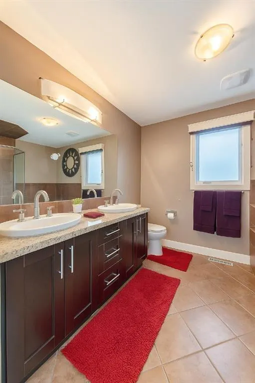 36 Varsity Estates Court NW