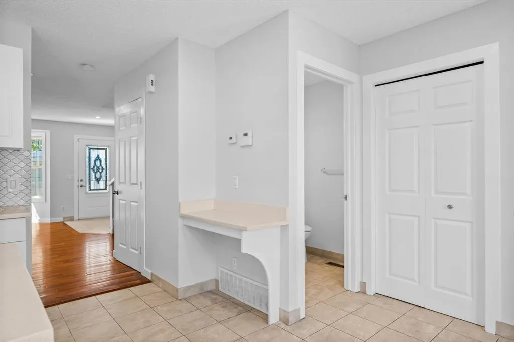 153 Coventry View NE