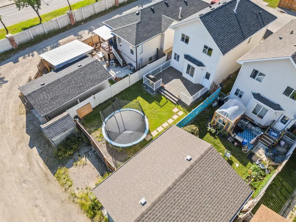 153 Coventry View NE