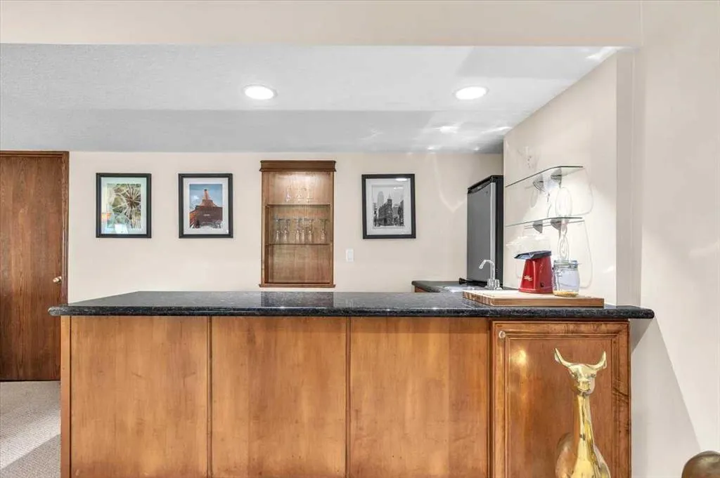 147 Springmere Place
