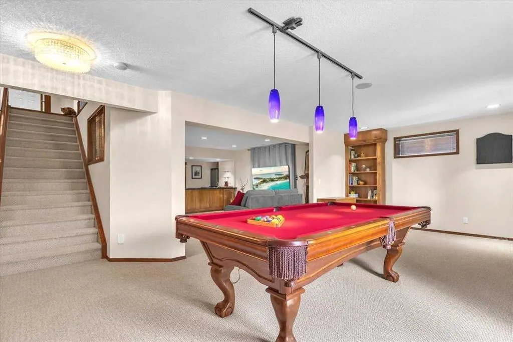 147 Springmere Place