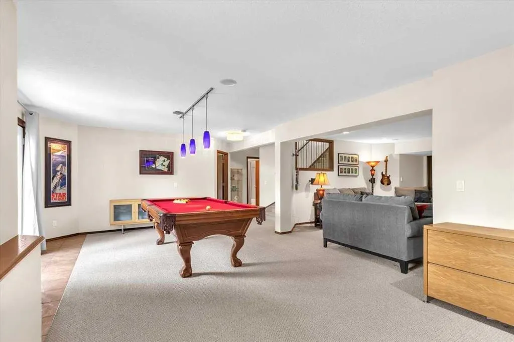 147 Springmere Place