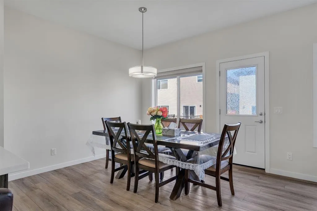 28 Savanna Link NE