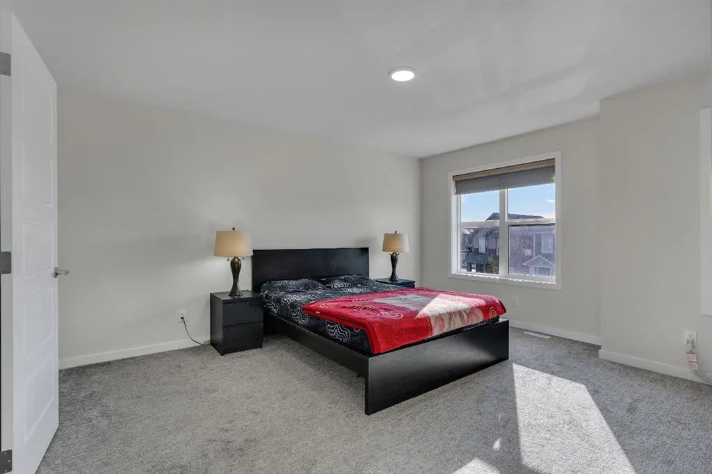 28 Savanna Link NE