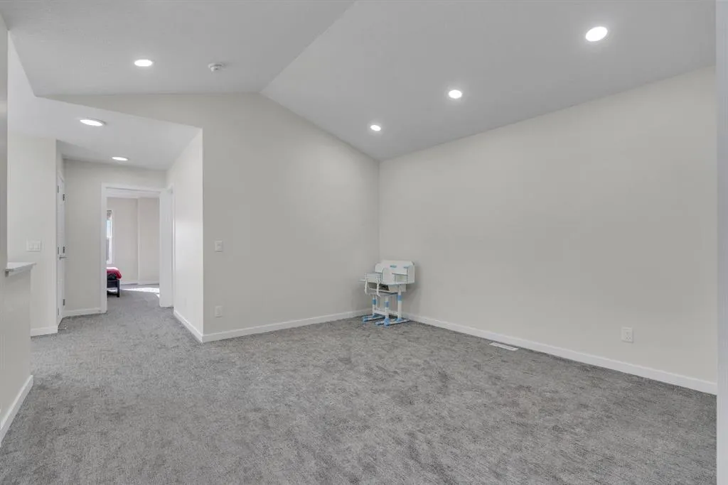28 Savanna Link NE
