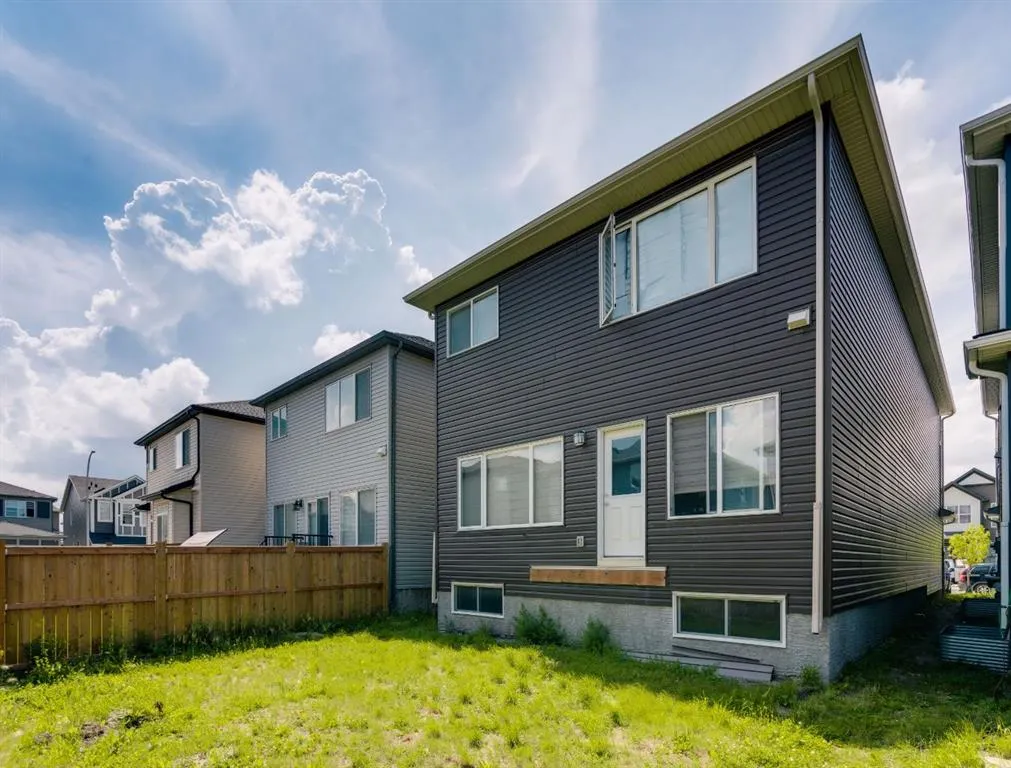 28 Savanna Link NE