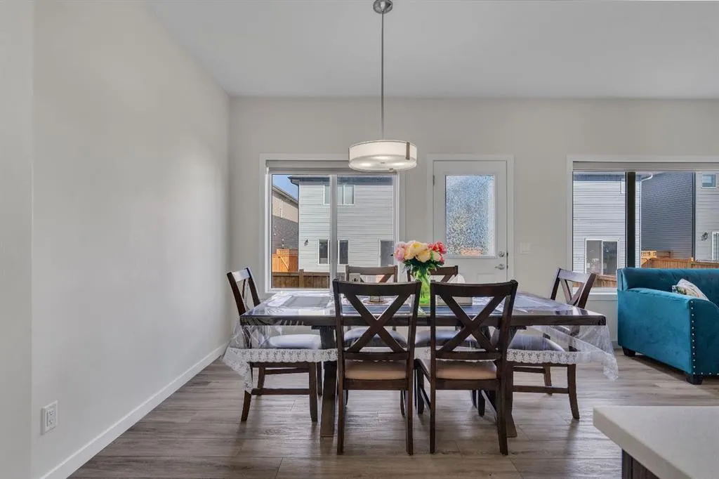 28 Savanna Link NE