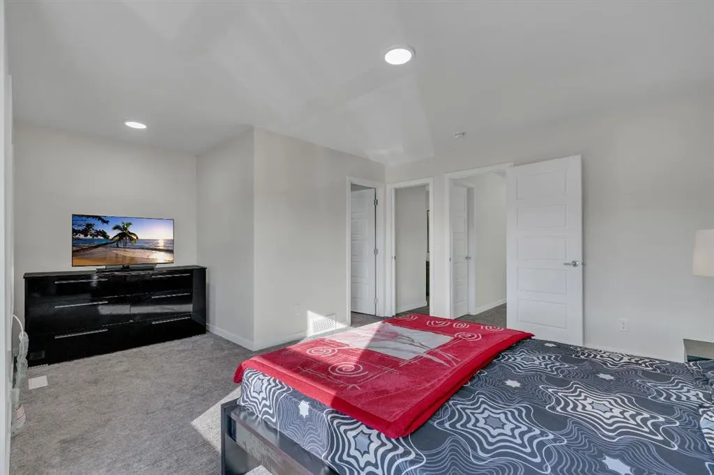 28 Savanna Link NE