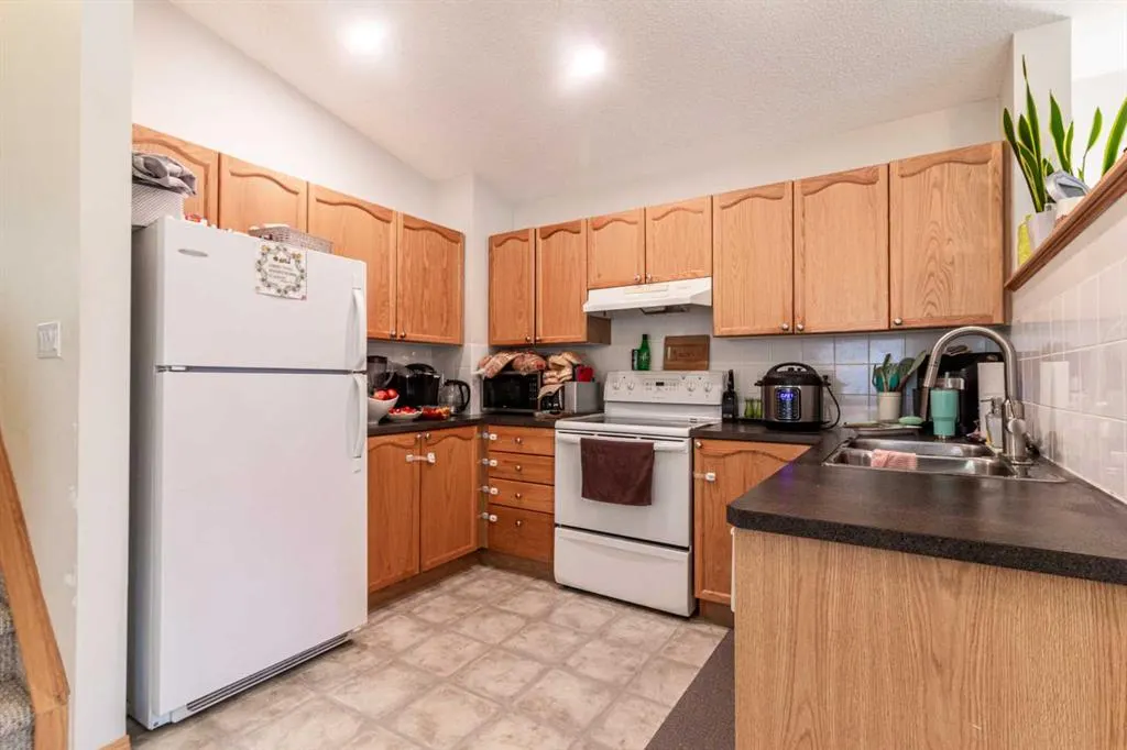 39 Saddlemont Manor NE