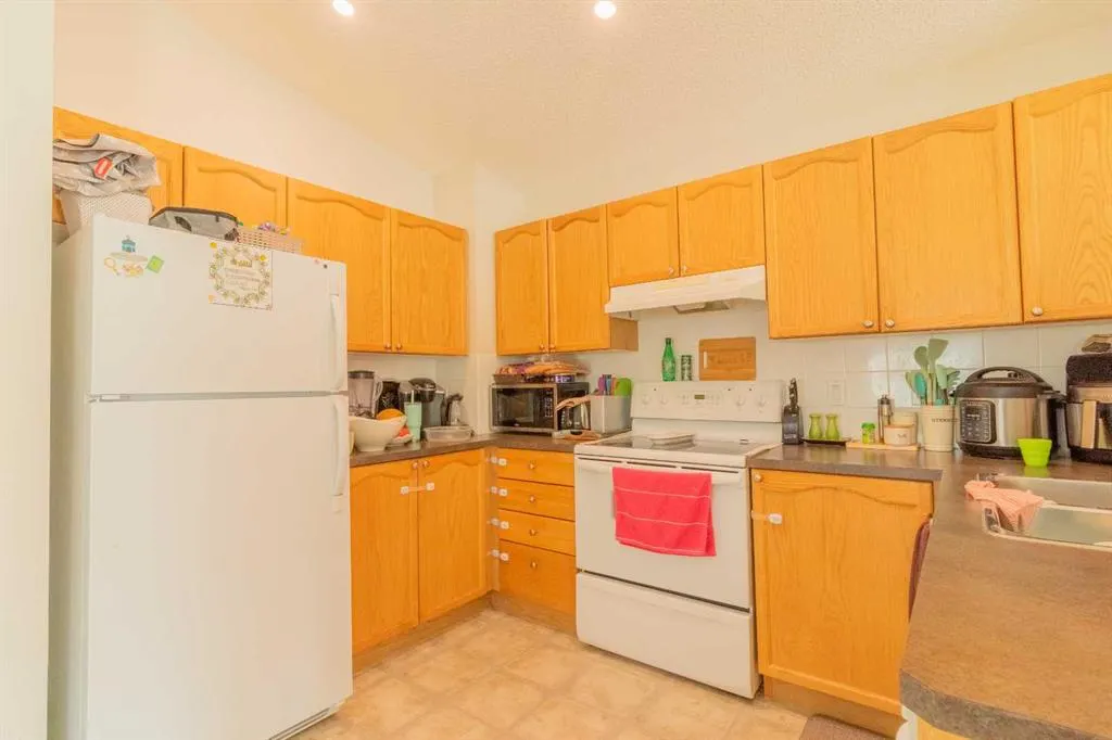 39 Saddlemont Manor NE