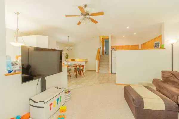 39 Saddlemont Manor NE