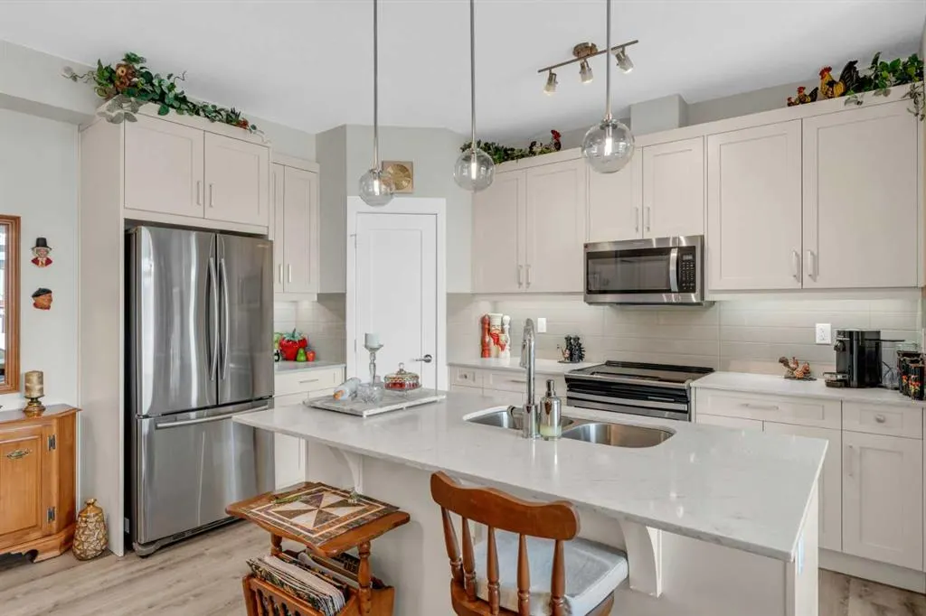 35 Walgrove Walk SE, #406