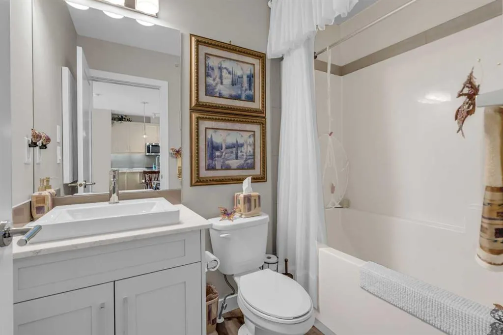 35 Walgrove Walk SE, #406