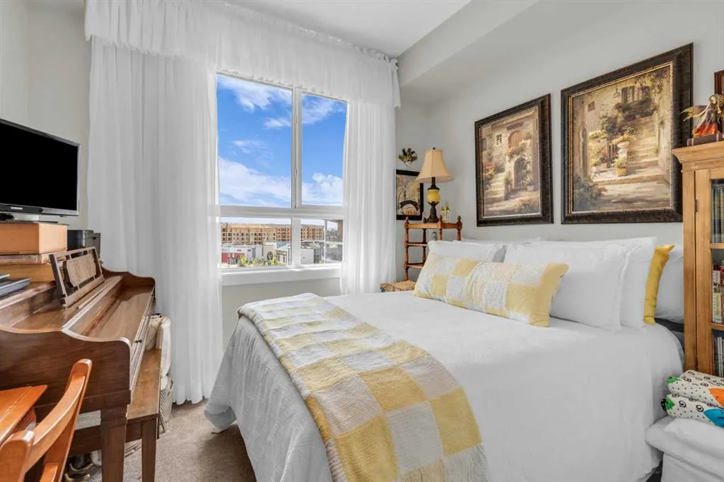 35 Walgrove Walk SE, #406